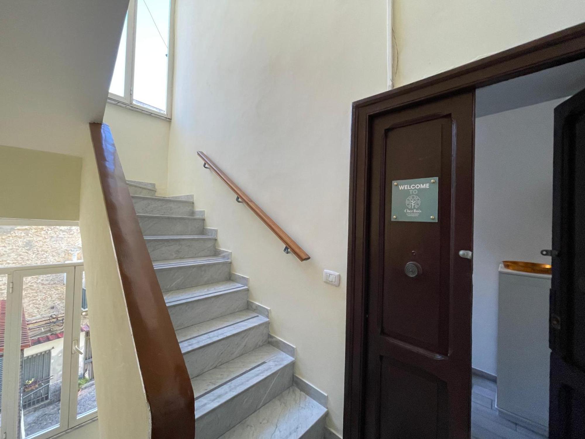 Chez Bois - Suite Apartment Capodimonte Naples Extérieur photo