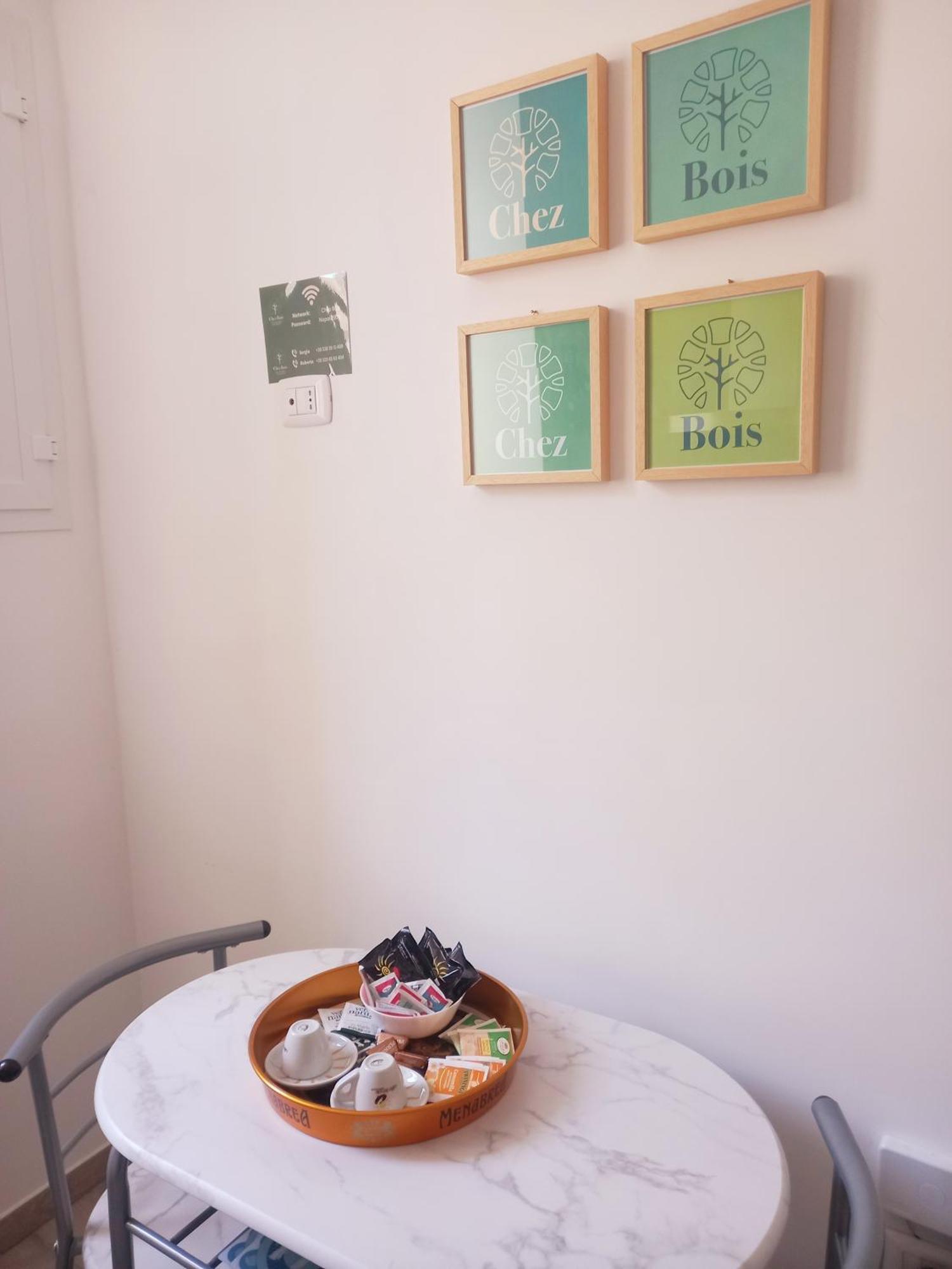 Chez Bois - Suite Apartment Capodimonte Naples Extérieur photo